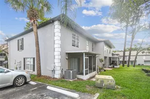 5238 Sunridge Palms Dr, Tampa, FL 33617 - Photo 51