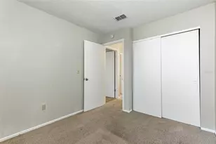 2517 E Stanley Matthew Cir, Tampa, FL 33604 - Photo 15