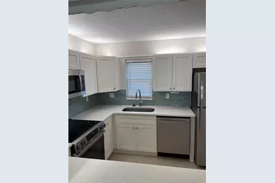 7405 Bay Island Drive S #120, South Pasadena, FL 33707 - Photo 7