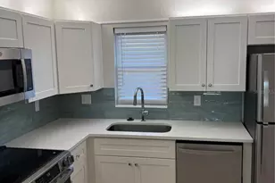 7405 Bay Island Dr S, South Pasadena, FL 33707 - Photo 7