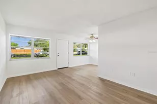 8101 11th St N, Saint Petersburg, FL 33702 - Photo 5
