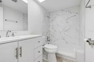8101 11th St N, Saint Petersburg, FL 33702 - Photo 15