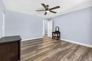 5002 Brandeis Cir S, Sarasota, FL 34243 - Photo 27