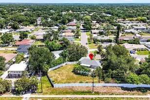 5002 Brandeis Cir S, Sarasota, FL 34243 - Photo 55