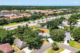 5002 Brandeis Cir S, Sarasota, FL 34243 - Photo 49