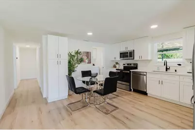 916 17th Street N, Saint Petersburg, FL 33713 - Photo 15