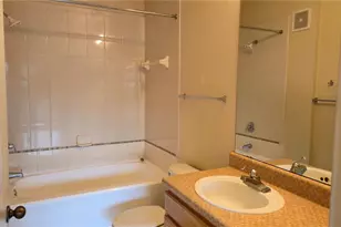 10211 Courtney Palms Blvd, Tampa, FL 33619 - Photo 9