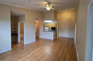 10211 Courtney Palms Blvd, Tampa, FL 33619 - Photo 5