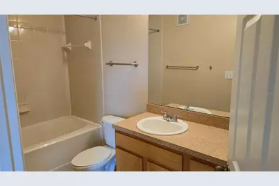 10211 Courtney Palms Boulevard #304, Tampa, FL 33619 - Photo 15