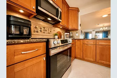 7300 Sun Island Drive S #1103, Saint Petersburg, FL 33707 - Photo 9