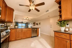 7300 Sun Island Dr S, Saint Petersburg, FL 33707 - Photo 11
