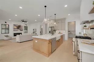 520 48th Ave N, Saint Petersburg, FL 33703 - Photo 9