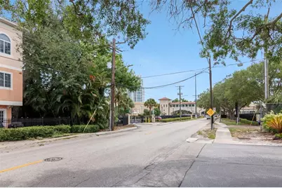 3025 W Grovewood Court #3, Tampa, FL 33629 - Photo 41