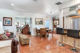 3662 24th Ave N, Saint Petersburg, FL 33713 - Photo 7