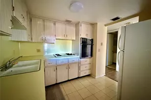 2466 Ecuadorian Way, Clearwater, FL 33763 - Photo 7