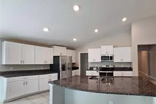 165 Rain Berry Ave, Ruskin, FL 33570 - Photo 11