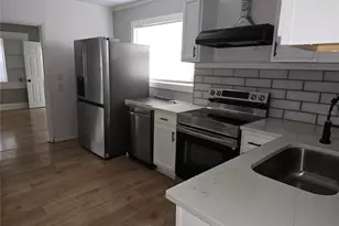 1847 19th St S, Saint Petersburg, FL 33712 - Photo 5