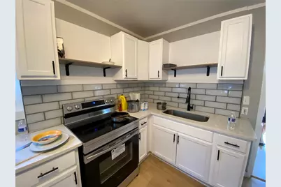 1847 19th Street S, Saint Petersburg, FL 33712 - Photo 3