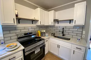 1847 19th St S, Saint Petersburg, FL 33712 - Photo 3
