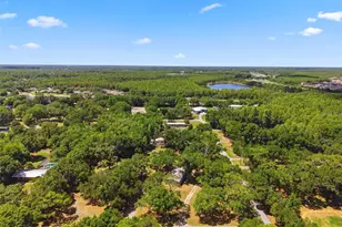 1136 Wildwood Ln, Lutz, FL 33558 - Photo 9
