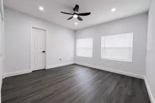 4220 E Eva St, Tampa, FL 33617 - Photo 27