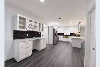 4220 E Eva Street, Tampa, FL 33617 - Photo 13