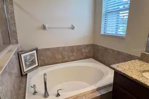1142 Ballard Green Pl, Brandon, FL 33511 - Photo 17