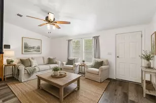 17808 Dogwood Dr, Lutz, FL 33558 - Photo 9