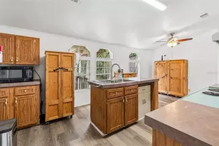 17808 Dogwood Dr, Lutz, FL 33558 - Photo 11