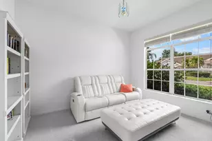 1005 McDaniel St, Sun City Center, FL 33573 - Photo 5