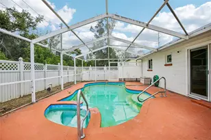 5415 1st St NE, Saint Petersburg, FL 33703 - Photo 25