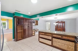 1606 Lark Ln, Brandon, FL 33510 - Photo 17