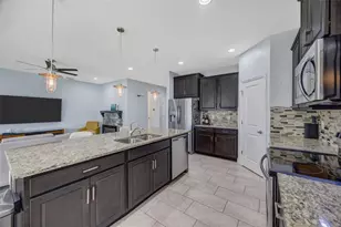 32876 Sand Creek Dr, Wesley Chapel, FL 33543 - Photo 11