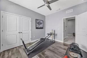 32876 Sand Creek Dr, Wesley Chapel, FL 33543 - Photo 21