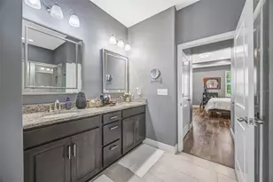 32876 Sand Creek Dr, Wesley Chapel, FL 33543 - Photo 31