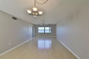 1270 Gulf Blvd, Clearwater Beach, FL 33767 - Photo 9