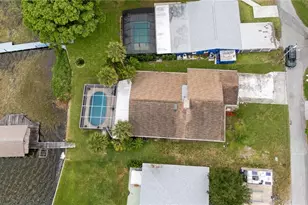 285 Lakeview Dr, Tarpon Springs, FL 34689 - Photo 47