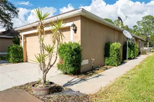 9139 Southern Charm Cir, Brooksville, FL 34613 - Photo 3