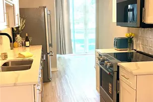 4890 Bay St NE, Saint Petersburg, FL 33703 - Photo 11