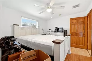7301 8th St N, Saint Petersburg, FL 33702 - Photo 19