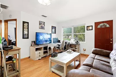 7301 8th Street N, Saint Petersburg, FL 33702 - Photo 5