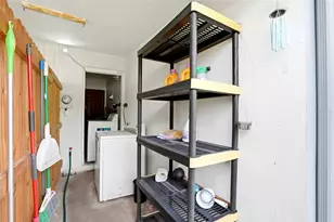 7301 8th St N, Saint Petersburg, FL 33702 - Photo 39