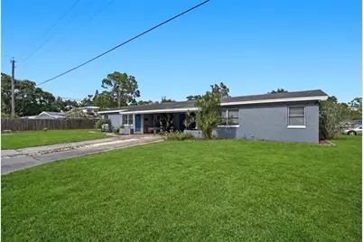 7301 8th Street N, Saint Petersburg, FL 33702 - Photo 1