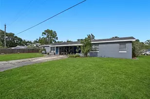 7301 8th St N, Saint Petersburg, FL 33702 - Photo 1