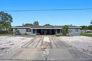 7301 8th St N, Saint Petersburg, FL 33702 - Photo 1