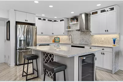 4900 Brittany Drive S #409, Saint Petersburg, FL 33715 - Photo 5