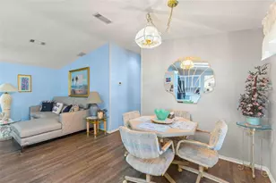 556 Mt Oak Ave NE, Saint Petersburg, FL 33702 - Photo 9