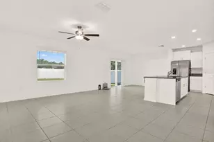 6213 Back Forty Loop, Zephyrhills, FL 33541 - Photo 9
