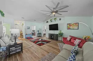 1621 Doves View Cir, Auburndale, FL 33823 - Photo 3