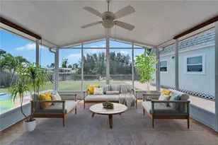 8702 Driftwood Dr, Tampa, FL 33615 - Photo 9